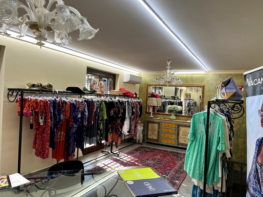 Showroom Pistone a Viagrande — 1