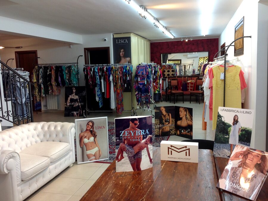 Showroom Pistone a Viagrande — 3