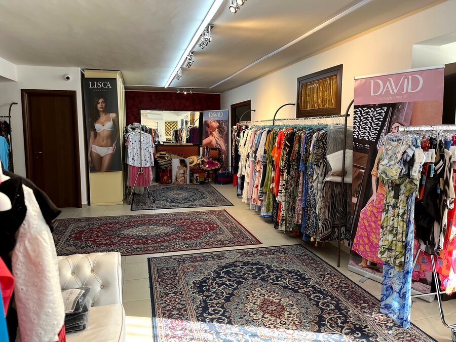 Showroom Pistone a Viagrande — 4