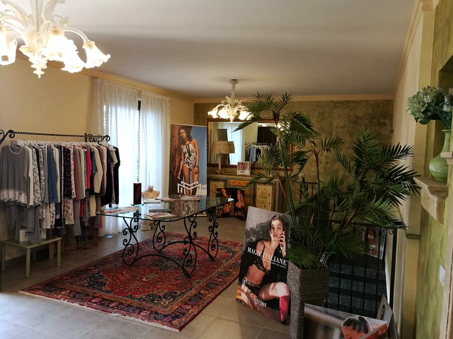 Showroom Pistone a Viagrande — 6